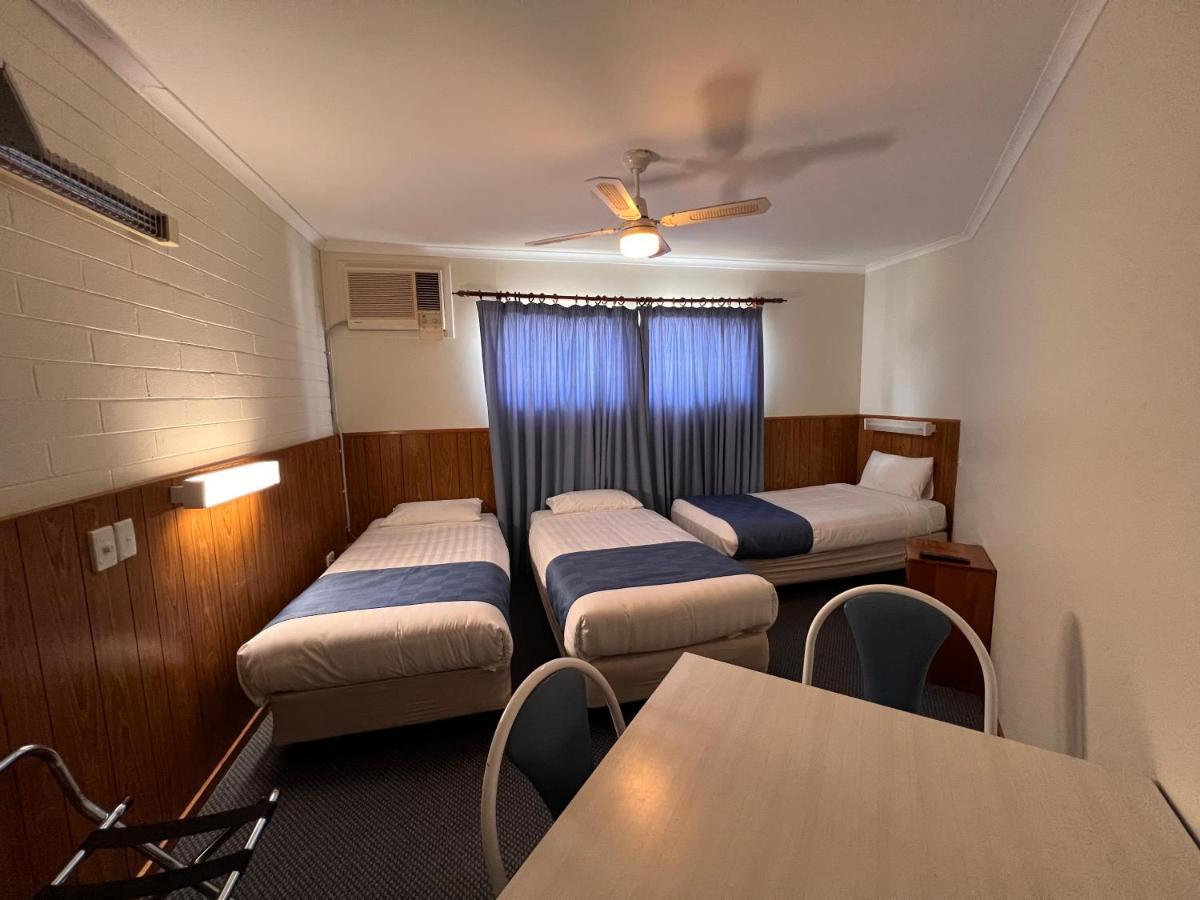 Sturt Motel Balranald Exterior photo